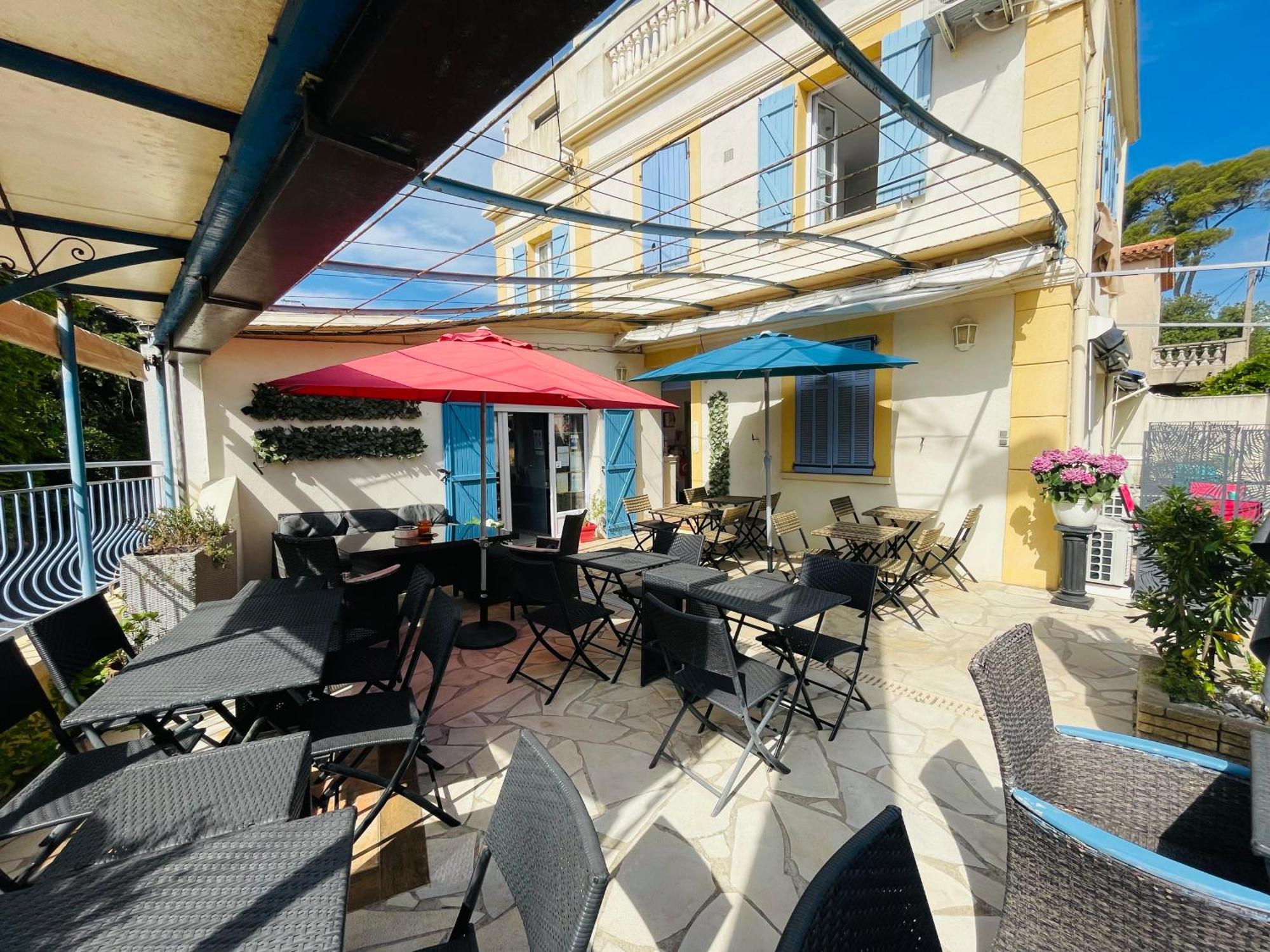 Hotel L'Escale Au Soleil Сен-Агулф Екстериор снимка
