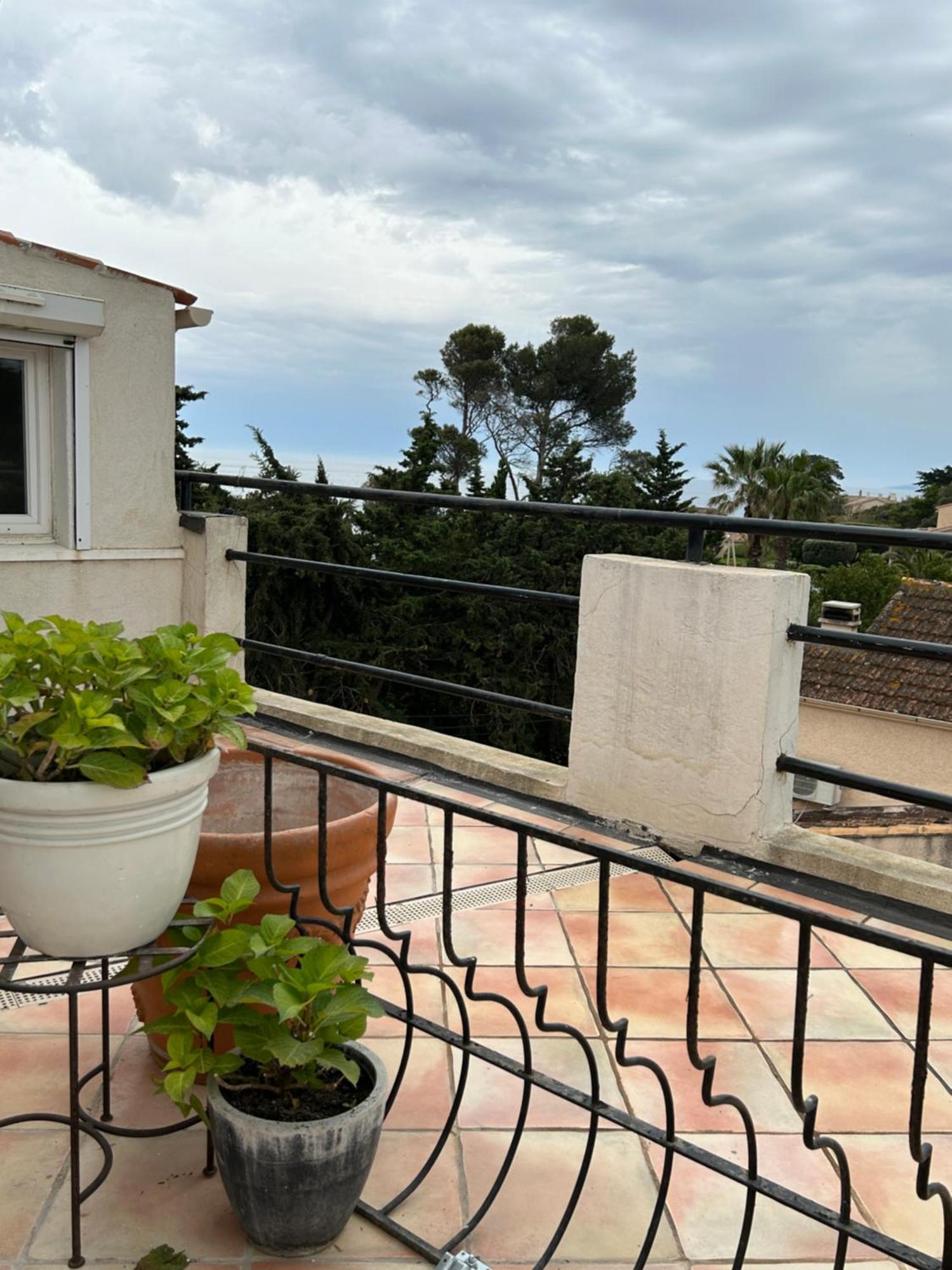 Hotel L'Escale Au Soleil Сен-Агулф Екстериор снимка